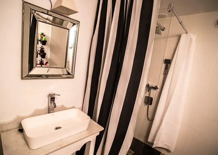 Casa De Abaixo Rinlo